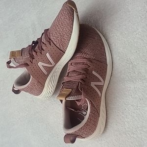 New Balance Fresh Foam Sport Tennis Shoes Women's Size: 8